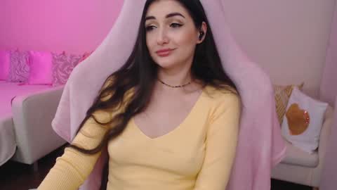 Snapshot of nicol_angel888 chatting on 12-18-24, 01:37 Nicole Online at about after 1000 6 UK time or 900 - 500 UK time it approximate time interval online show from 12-18-24, 01:37