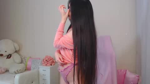 Snapshot of nicol_angel888 chatting on 03-09-25, 10:52 Nicole Online at about after 1000 6 UK time or 900 - 500 UK time it approximate time interval online show from 03-09-25, 10:52