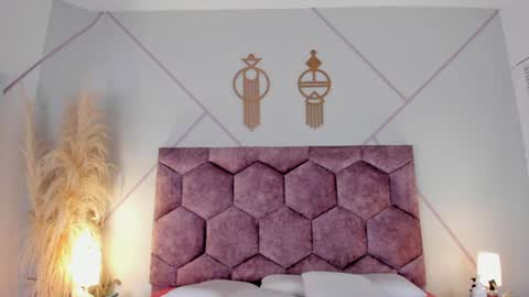 Snapshot of nicol_giraldo chatting on 06-04-26, 03:23 Nicol online show from 06-04-26, 03:23