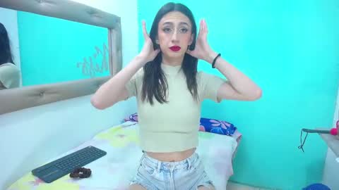 nicol_grey1302 online show from 02-04-26, 02:39