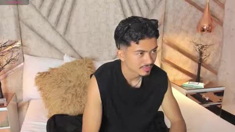 Snapshot of nicolaikarav chatting on 01-11-26, 01:27 Nicolai online show from 01-11-26, 01:27