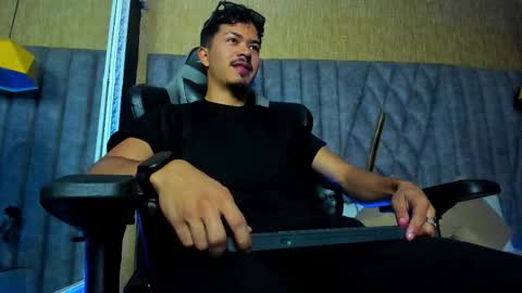 Nicolai online show from 02-13-26, 12:12