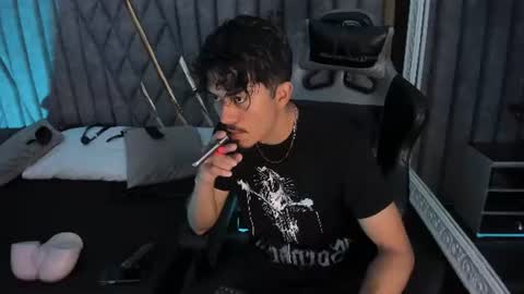 Snapshot of nicolaikarav chatting on 06-12-26, 12:26 Nicolai online show from 06-12-26, 12:26