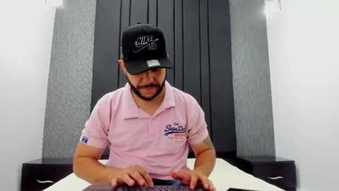 NICOLAS online show from 05-13-26, 12:57