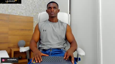Snapshot of nicolaskan chatting on 12-05-24, 01:28 Nicolas online show from 12-05-24, 01:28