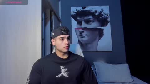 Snapshot of nicolasmuscle chatting on 06-28-26, 01:06 Andres online show from 06-28-26, 01:06