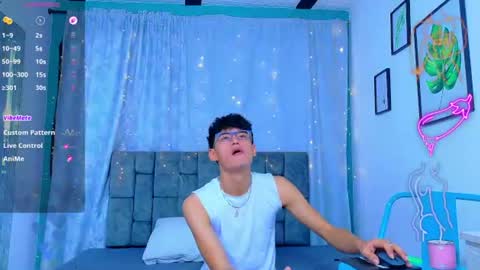 Snapshot of nicolastorres__ chatting on 07-14-26, 10:21 nicolastorres__ online show from 07-14-26, 10:21