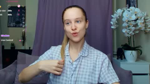 Nicoletta online show from 04-05-26, 07:22