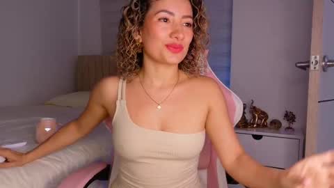 Snapshot of nicolblossom_ chatting on 11-11-25, 03:12 Nicol online show from 11-11-25, 03:12