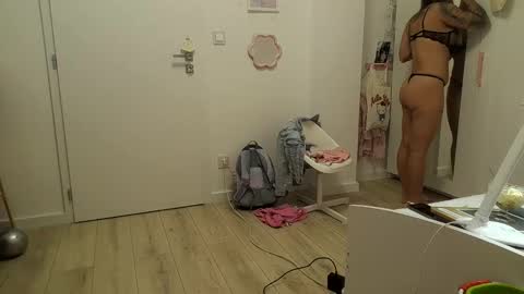 Secret Amateur HuGirl online show from 04-19-26, 08:44