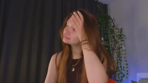 Snapshot of nicole_broown chatting on 07-25-26, 09:45 Nicole online show from 07-25-26, 09:45