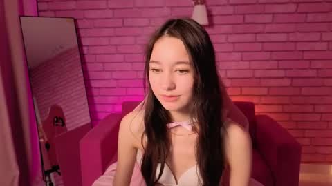 Nicole online show from 05-15-26, 11:45