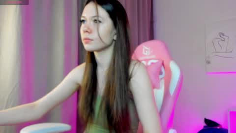 GMT7TueWedThSu 0300am-0900am. Sa 1000am-0400pm online show from 02-05-25, 08:25