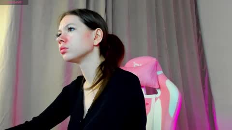 GMT7TueWedThSu 0300am-0900am. Sa 1000am-0400pm online show from 02-09-25, 08:13