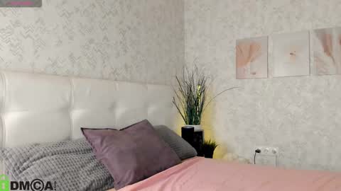 GMT7TueWedThSu 0300am-0900am. Sa 1000am-0400pm online show from 11-05-25, 08:09