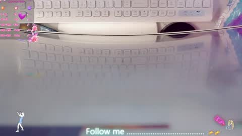 Snapshot of nicole_g0ld_ chatting on 08-01-26, 01:49 Nicole online show from 08-01-26, 01:49