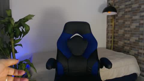 Snapshot of nicole_haley chatting on 09-25-25, 06:39 Nicole Haley online show from 09-25-25, 06:39