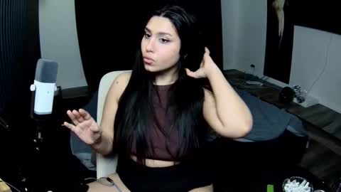 Nicole online show from 03-03-26, 06:52