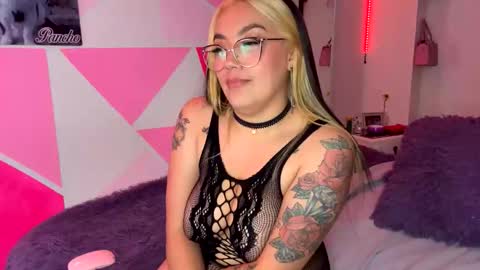 Nicole online show from 02-06-26, 06:07