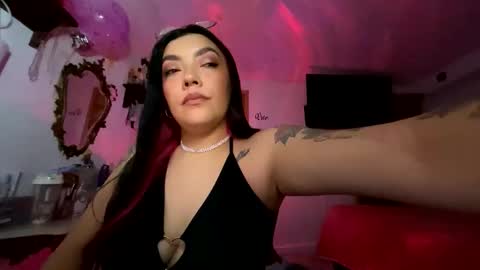 Snapshot of nicole_wc chatting on 05-17-26, 04:21 Nicole online show from 05-17-26, 04:21