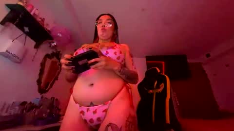 Nicole online show from 07-18-26, 04:05