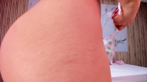 nicolee19_ online show from 03-20-26, 11:15