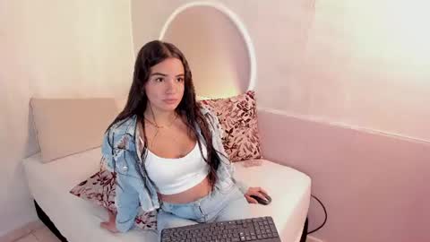 Nicole online show from 07-06-26, 11:29