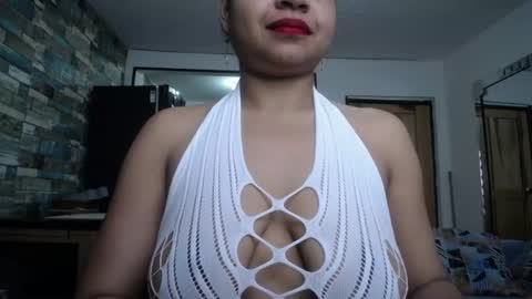 Snapshot of nicoleebon chatting on 06-23-26, 04:38 Nicole online show from 06-23-26, 04:38