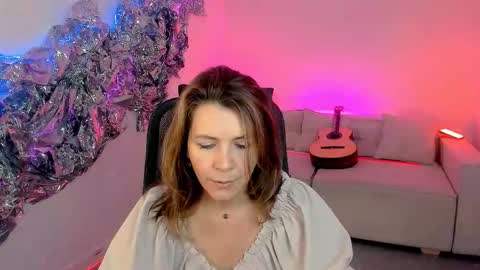 Snapshot of nicolehits chatting on 09-19-25, 09:11 nicolehits online show from 09-19-25, 09:11