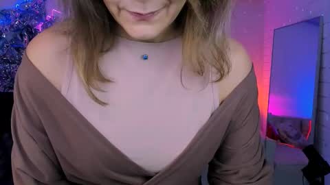 Snapshot of nicolehits chatting on 10-07-25, 05:37 nicolehits online show from 10-07-25, 05:37