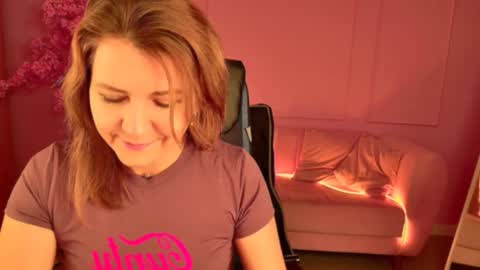 Snapshot of nicolehits chatting on 11-07-25, 05:29 nicolehits online show from 11-07-25, 05:29