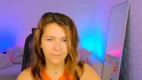 Snapshot of nicolehits chatting on 11-13-25, 05:28 nicolehits online show from 11-13-25, 05:28