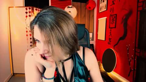 nicolehits online show from 02-15-26, 09:19