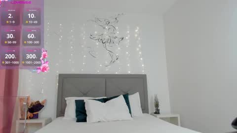 Snapshot of nicoleirisxxx chatting on 03-10-25, 08:37 nicoleirisxxx online show from 03-10-25, 08:37