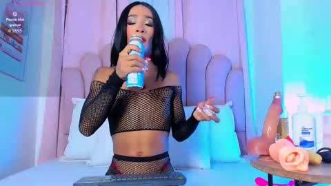 nicolemadrird online show from 02-05-26, 07:51