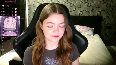 NicoleMeew online show from 02-18-25, 07:52