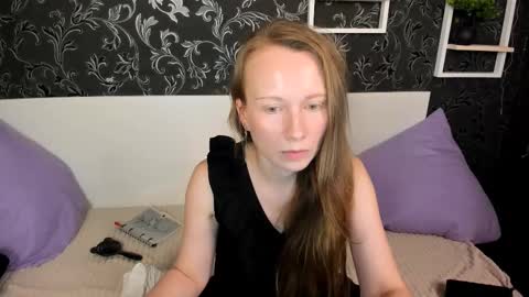 Nicole online show from 03-26-26, 01:06