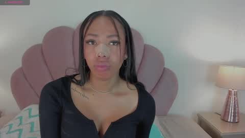 NICOLE online show from 09-15-25, 12:27