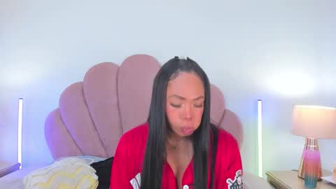 NICOLE online show from 12-18-25, 12:44