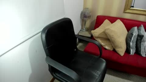 Snapshot of nicolettcolin chatting on 07-06-26, 04:53 Nicolettcolin online show from 07-06-26, 04:53