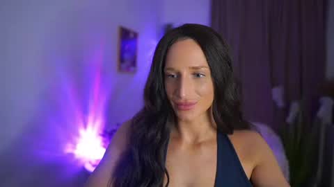nicolette__shea_ online show from 07-06-26, 06:10
