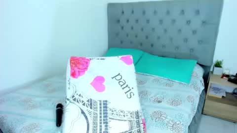  ELIZABETH  online show from 02-15-26, 02:03