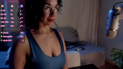 Mrs Nicolle online show from 02-24-25, 01:35