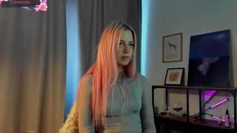 Kim online show from 02-11-26, 08:08