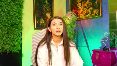 Nicolle online show from 10-13-25, 05:13