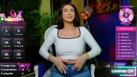 Nicolle online show from 02-27-26, 01:22