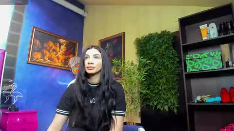 Nicolle online show from 04-15-26, 07:59