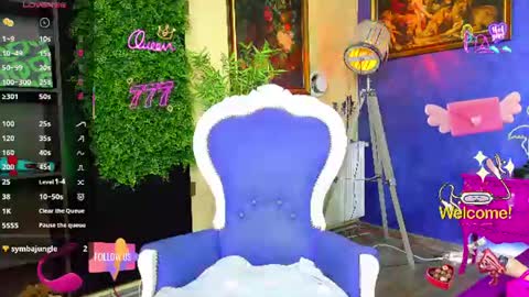 Snapshot of nicollepalmer chatting on 06-11-26, 07:39 Nicolle online show from 06-11-26, 07:39