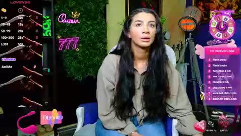 Snapshot of nicollepalmer chatting on 06-17-26, 06:49 Nicolle online show from 06-17-26, 06:49