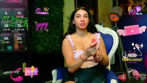 Snapshot of nicollepalmer chatting on 07-16-26, 07:58 Nicolle online show from 07-16-26, 07:58